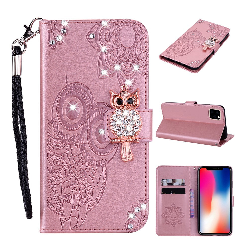 iPhone 12/12 Pro Handyhülle mit Eulenmuster & Strass-Steinen
