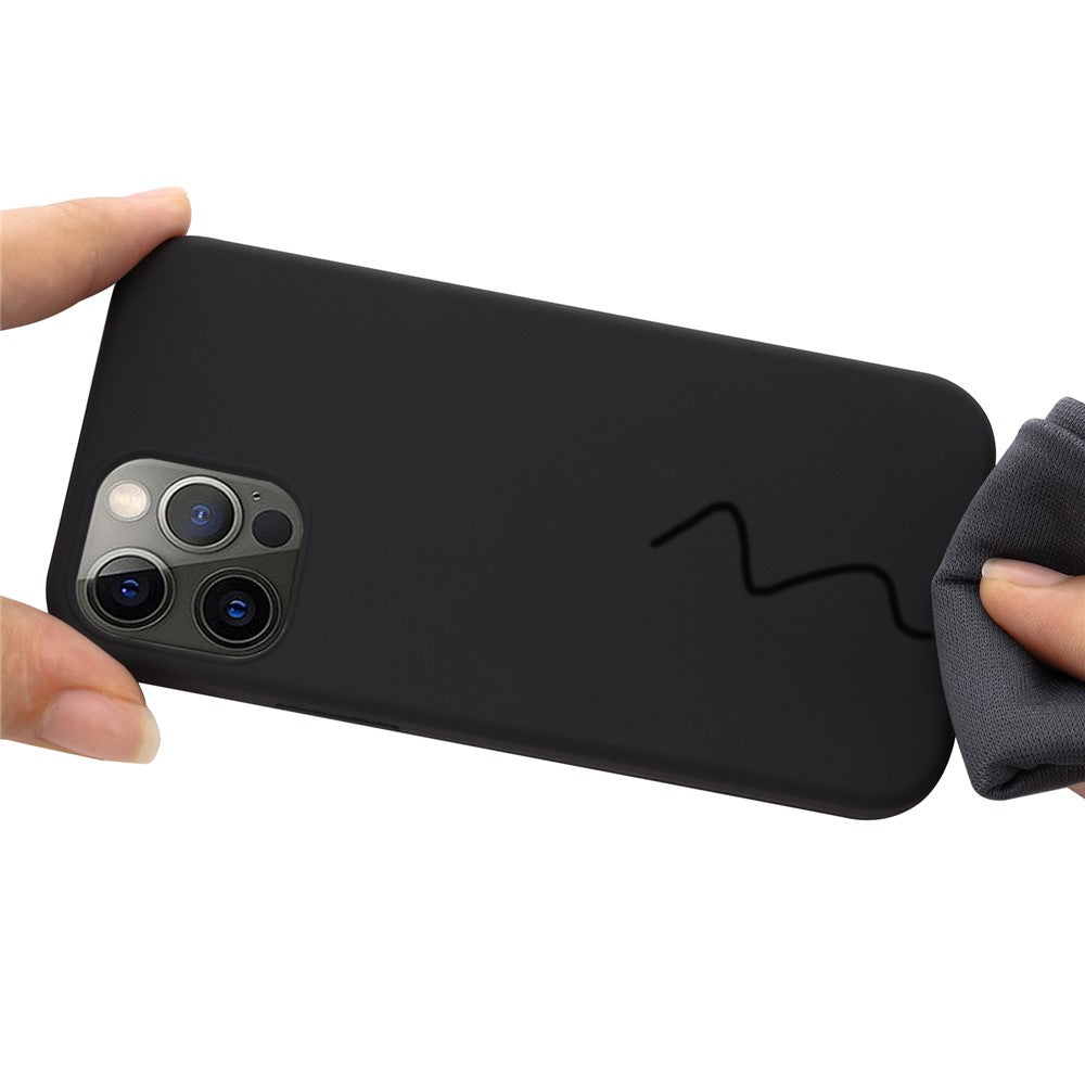 iPhone 12 / 12 Pro Magnetische Silikonhülle – Stoßfest