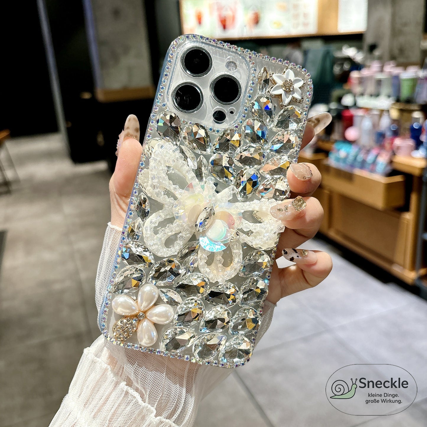 iPhone 15 Pro Hülle mit Schmetterlingsmuster & Strass-Steinen