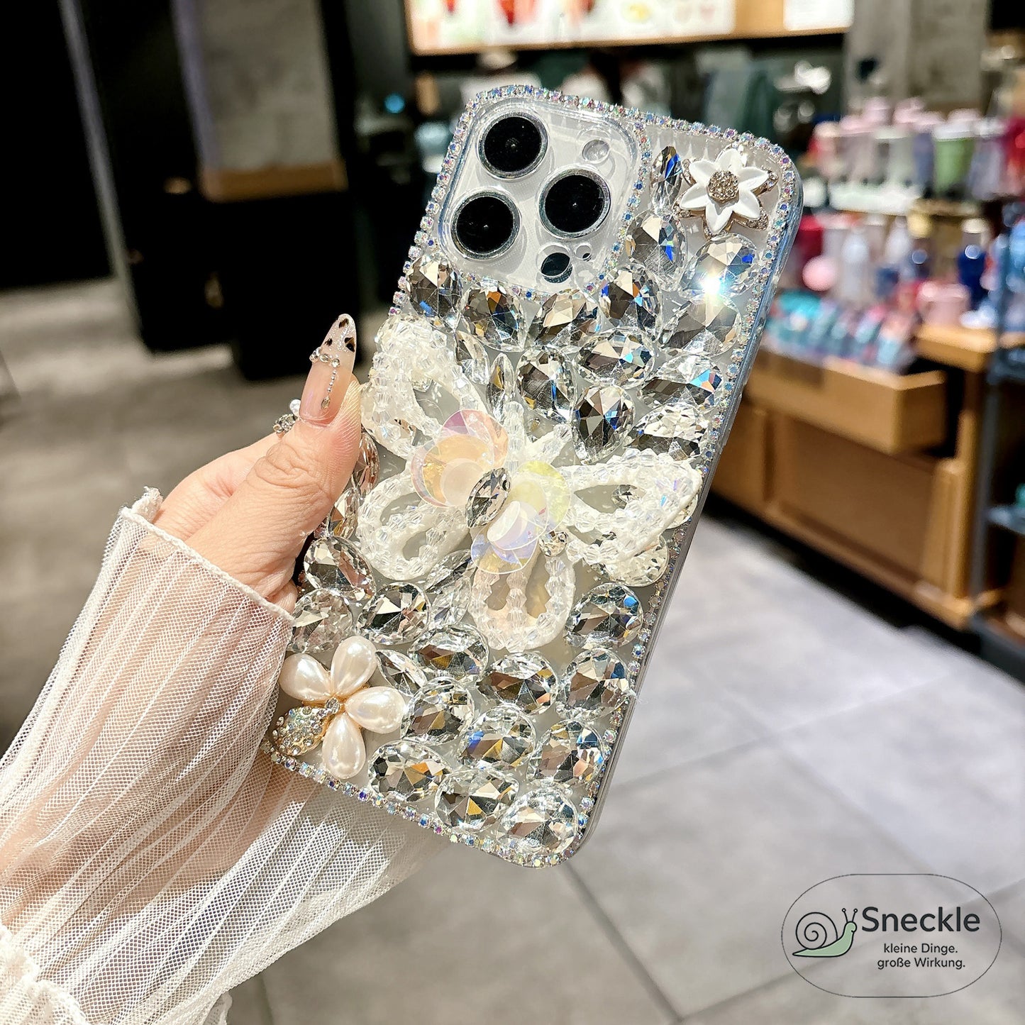 iPhone 16 Pro Hülle mit Schmetterlingsmuster & Strass-Steinen
