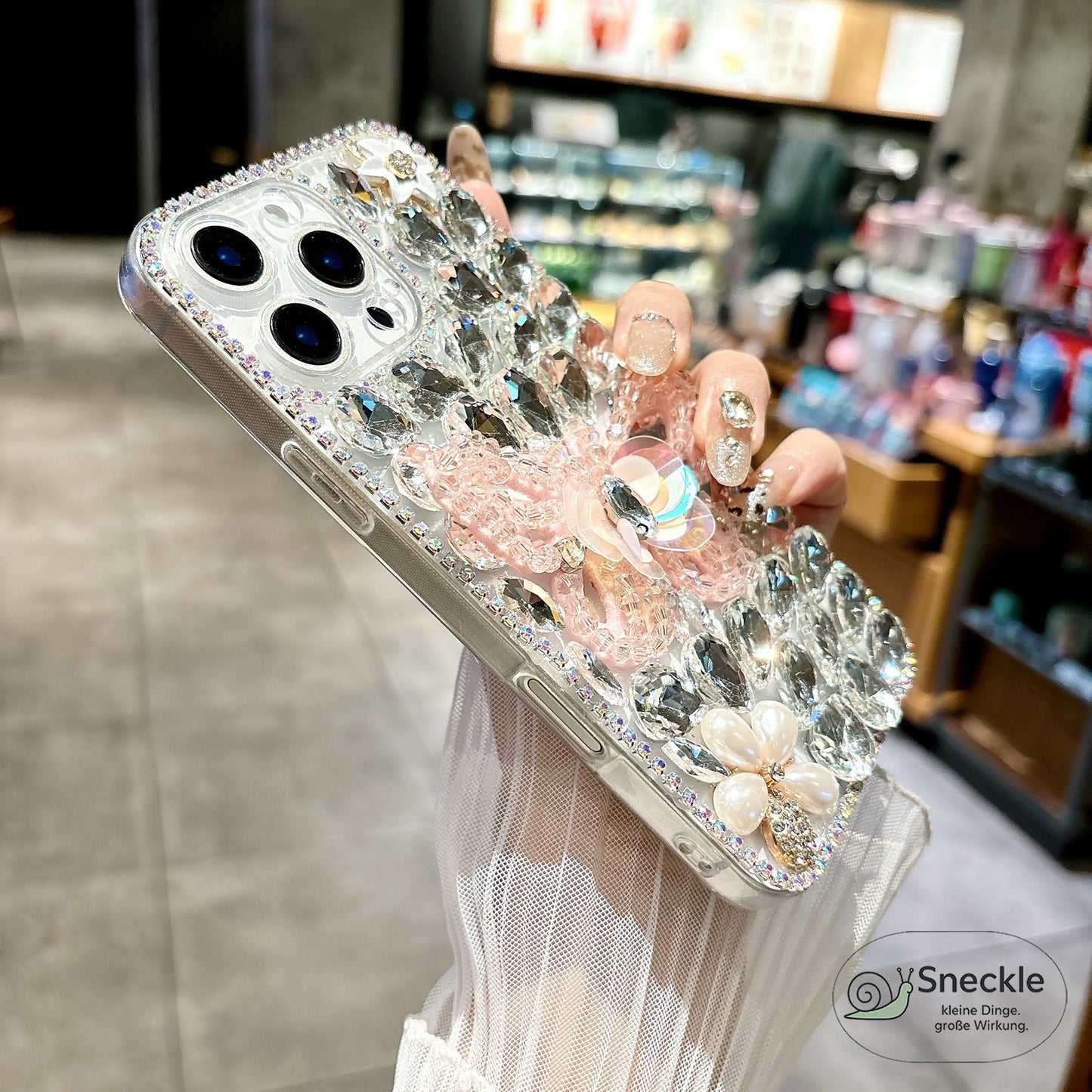 iPhone 16 Pro Hülle mit Schmetterlingsmuster & Strass-Steinen