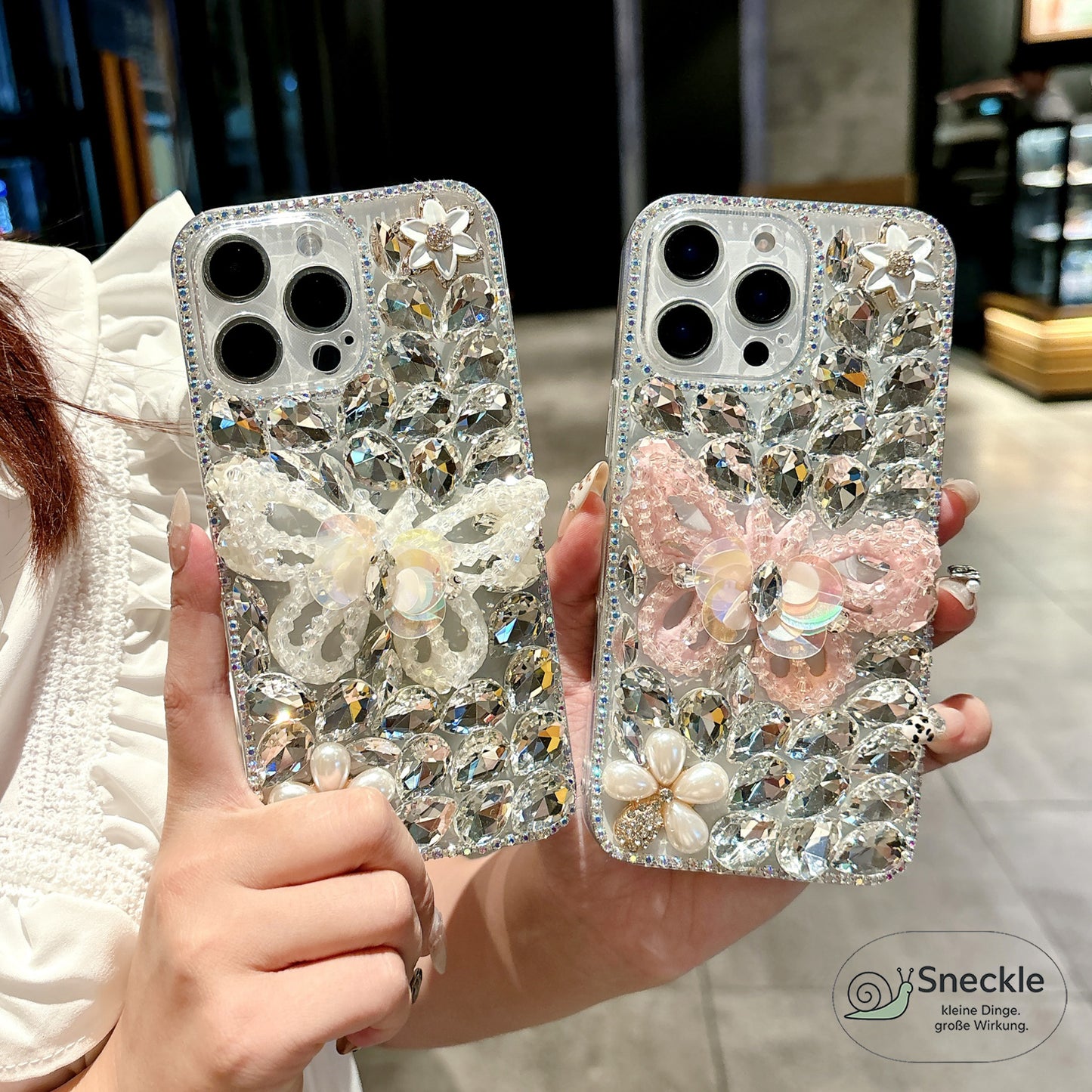 iPhone 16 Pro Max Hülle mit Schmetterlingsmuster & Strass-Steinen