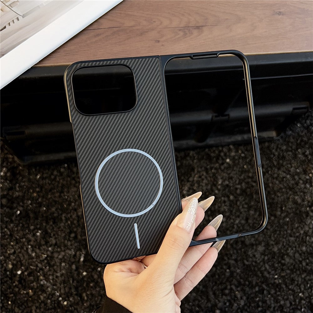 For Google Pixel 10 Pro Fold Magnetic Case Carbon Fiber Texture Folding Phone Cover
