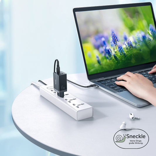 65W GaN Schnellladegerät – 3 Ports (2×USB-C, 1×USB-A)